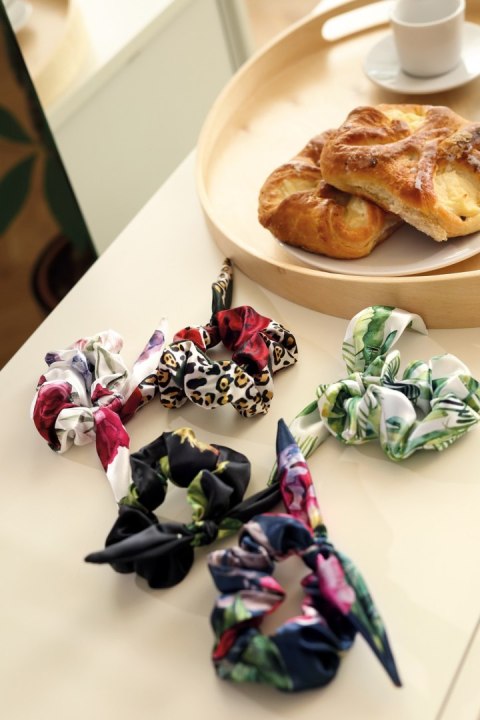 GUMKA SATYNOWA FLOWERS SATYNA 011