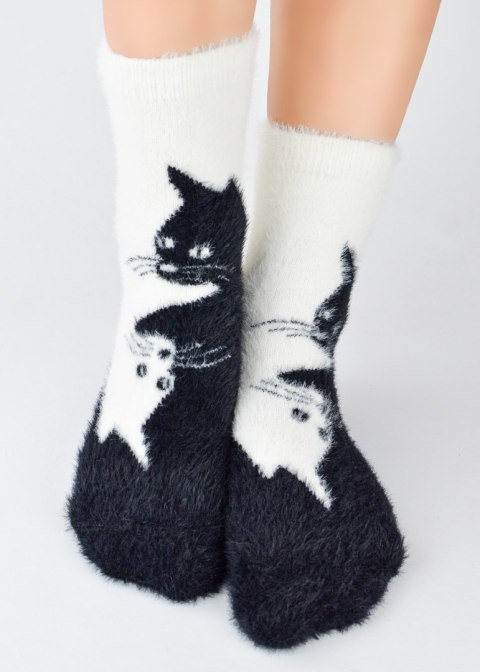 SKARPETY NOVITI SP022-W PUCHATE KOT