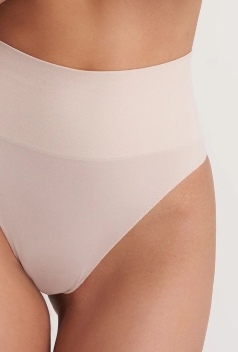 FIGI GATTA STRING CORRECT SENSUAL SKIN L NUDE